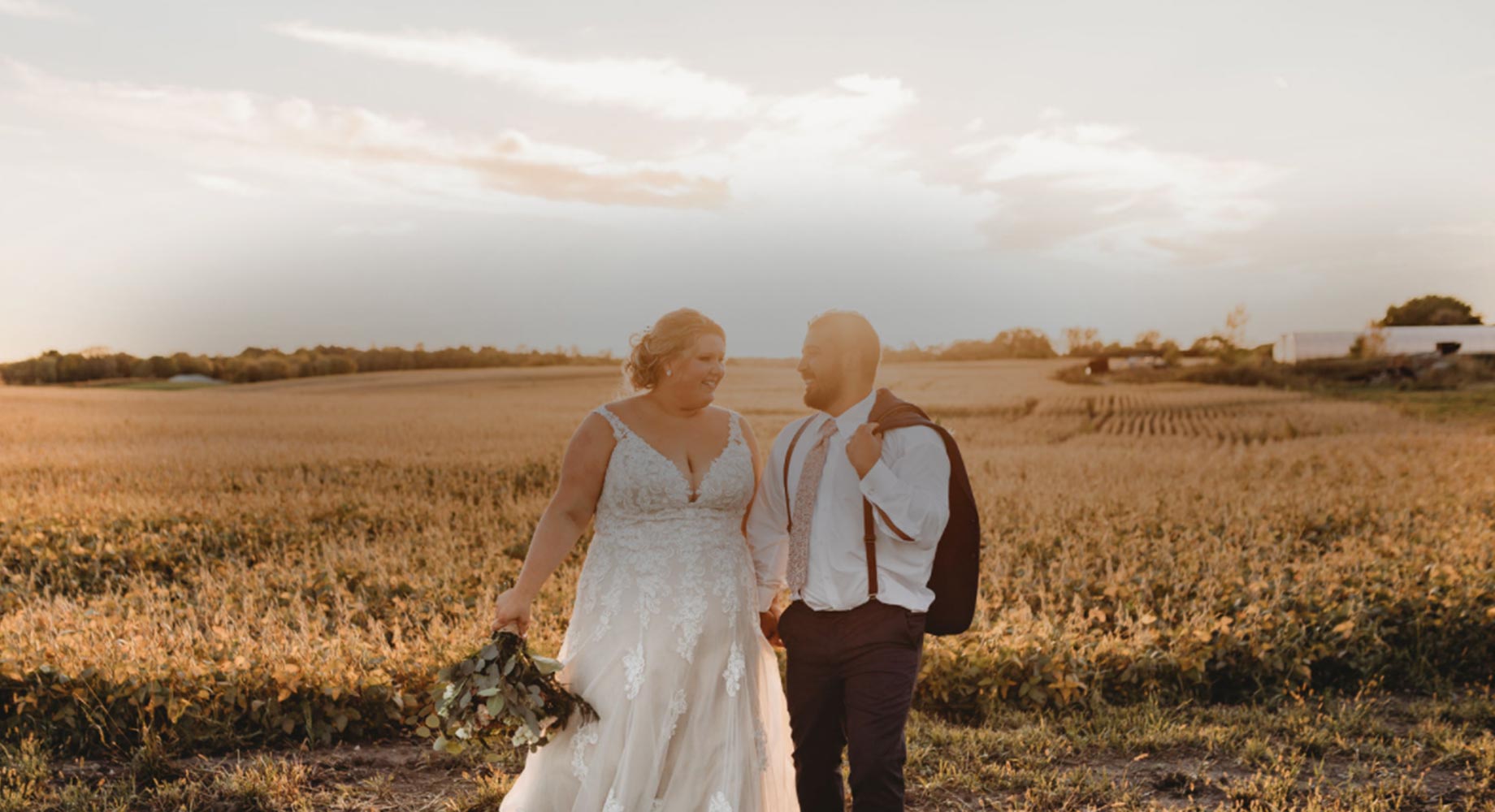 Bride and Groom at Rustique Barn, the Top Wedding Venue in Delano with Full-service Weddings just 30 mins from the Twin Cities.